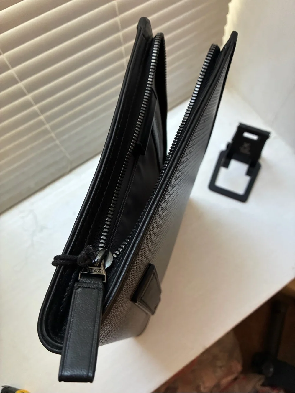 NWT TUMI CFX Sebring Carbon Fiber Tablet Cover Case 035600CB Rare